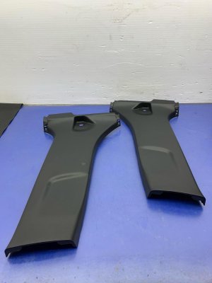 2021-2024 Toyota Venza Black Lower B-Pillar Trim Cover Panel Set (Used OEM)