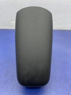 2021-2022 Kia K5 Black Center Console Storage Compartment with Lid - Front (Used OEM)