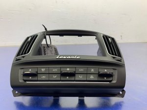 2018-2020 Maserati Ghibli Center Dash Vent and Temperature Control Module Assembly - Front (Used OEM)