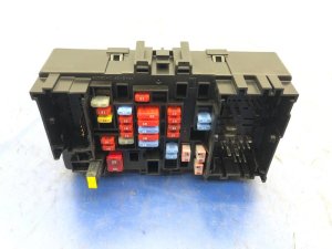 2016-2020 Chevrolet Tahoe Dash Fuse Relay Junction Box - Front (Used OEM)