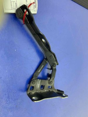 2020-2025 Hyundai Palisade Hood Hinge Bracket - Left (Driver) (Used OEM)