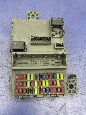2018-2024 Honda Odyssey Cabin Fuse Relay Junction Box - Front (Used OEM)