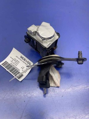 2011-2013 INFINITI QX56 Black Third Row Center Seat Belt Assembly - Rear, Right (Passenger) (Used OEM)