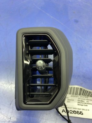 2021-2024 Ford Bronco Sport Black Dash Vent Grille with Trim - Front (Used OEM)