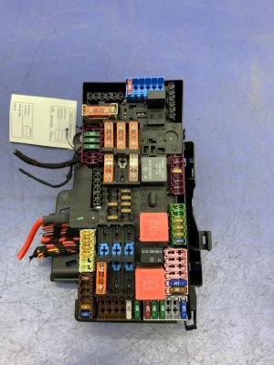 2014-2017 Mercedes-Benz S320 Cabin Fuse and Relay Box Assembly - Rear (Used OEM)