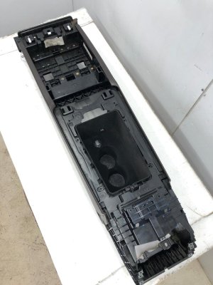 2014-2016 Maserati Quattroporte Brown Center Console Frame - Front (Used OEM)