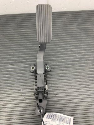 2019-2021 Hyundai Veloster Accelerator Pedal Assembly (Used OEM)