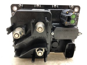 2014-2017 Land Rover Range Rover Sport Power Distribution Fuse Block Box (Used OEM)