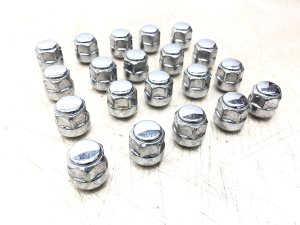 2011-2026 Honda Odyssey Set of 20 Wheel Lug Nuts (Used OEM)