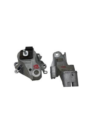 2025-2026 Mazda CX-70 Engine Mount and Support Bracket Set - Front (Used OEM)