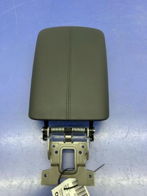 2022-2025 Hyundai Santa Cruz Black Center Console Storage Lid Armrest (Used OEM)