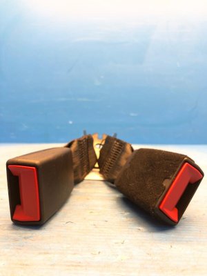 2019-2025 Cadillac XT4 Seat Belt Buckle - Rear, Right (Passenger) (Used OEM)