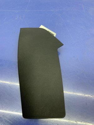 2021-2025 Kia Sorento Black Center Console Rear Endcap Vent Trim Panel with Charging Station - Front (Used OEM)