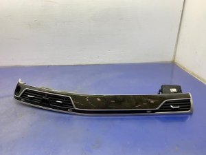 2016-2022 BMW 740i Dashboard Bezel Trim Panel with Vents (Used OEM)