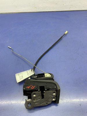 2021-2025 Chevrolet Suburban Door Lock Latch Assembly - Front (Used OEM)
