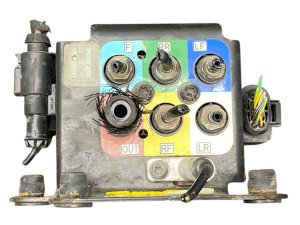 2017-2024 Maserati Levante Air Suspension Valve Block Solenoid Module (Used OEM)