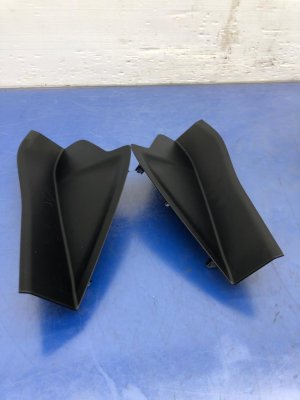2017-2020 Maserati Levante Black Dashboard End Cap Set (Used OEM)
