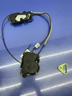 2017-2024 BMW X3 Trunk Lid Latch Lock Actuator - Rear (Used OEM)
