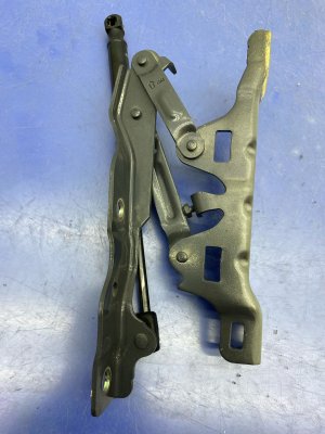 2022-2025 Genesis GV70 Hood Hinge with Strut Lift Cylinder - Front, Left (Driver) (Used OEM)
