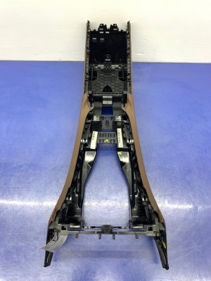 2016-2018 Mercedes-Benz E500 Brown Overhead Roof Console with Dome Light and Sunroof (Used OEM)