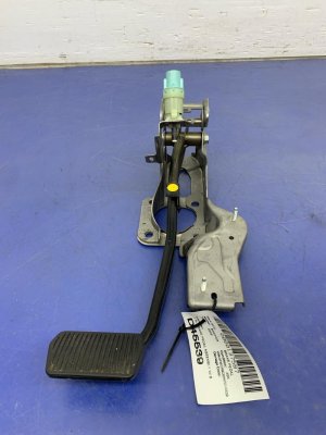2021-2022 Ford Bronco Sport Brake Pedal Assembly with Bracket (Used OEM)