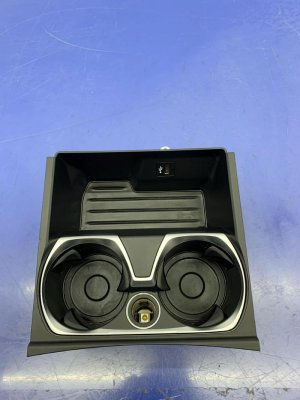 2017-2019 BMW 760i Black Center Console Cup Holder and USB Port Assembly (Used OEM)