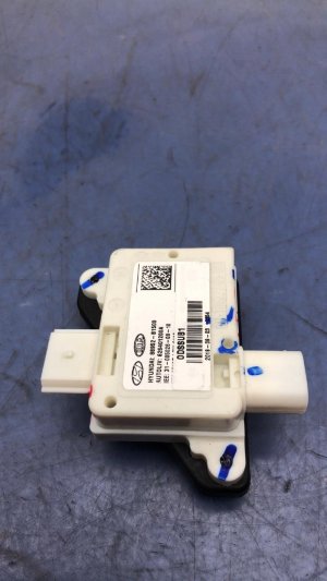 2017-2020 Genesis G80 Occupant Detection Control Module - Front, Right (Passenger) (Used OEM)
