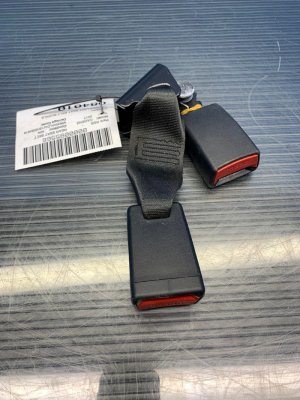 2017-2019 Kia Cadenza Black Seat Belt Buckle - Rear, Left (Driver) (Used OEM)