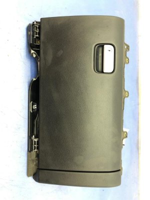 2011-2018 Porsche Cayenne Gray Dashboard Glove Box Storage Compartment - Front (Used OEM)