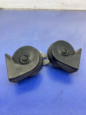 2017-2024 Maserati Levante High and Low Note Tone Signal Horn Set (Used OEM)