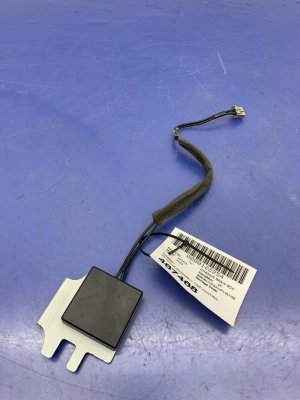 2018-2023 Nissan Kicks Antenna Time Control Module (Used OEM)