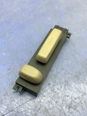 2016-2022 Honda Pilot Seat Adjustment Control Switch - Front (Used OEM)