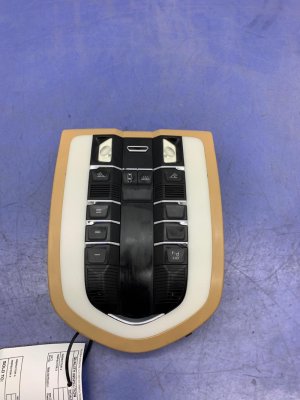 2015-2018 Porsche Macan Beige Overhead Console Dome Light Assembly - Front (Used OEM)