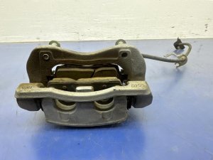 2020-2025 Kia Telluride Disc Brake Caliper Assembly with Bracket - Front, Right (Passenger) (Used OEM)