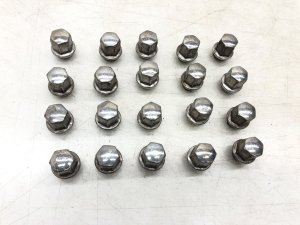 2011-2026 Dodge Durango 20-Piece Classic Style Wheel Lug Nut Set (Used OEM)