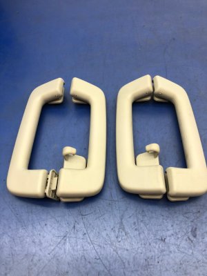 2019-2023 Lincoln Nautilus Tan Front and Rear Interior Roof Grab Handle Set (Used OEM)