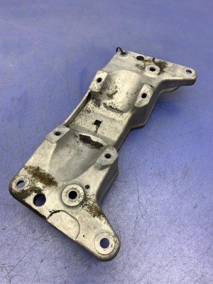 2009-2019 BMW 650i Transmission Crossmember Support Mount (Used OEM)