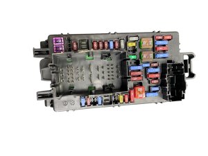 2019-2022 Chevrolet Silverado 1500 Cabin Fuse Relay Junction Box (Used OEM)