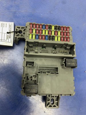 2018-2024 Honda Odyssey Cabin Dash Fuse Relay Junction Box - Front (Used OEM)