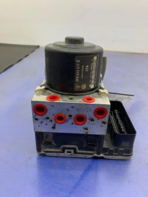2011-2012 Porsche Cayenne ABS Control Module Assembly (Used OEM)