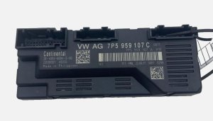 2011-2018 Porsche Cayenne Power Tailgate Hatch Control Module - Rear (Used OEM)