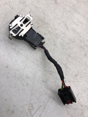 2018-2021 Chevrolet Traverse Windshield Rain and Temperature Sensor (Used OEM)