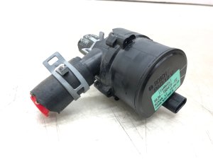 2018-2022 Lincoln Navigator Electric Auxiliary Engine Water Pump (Used OEM)