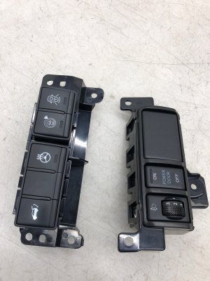 2011-2013 INFINITI QX56 Heated Steering Wheel Power Liftgate and Around View Monitor Switch Panel (Used OEM)