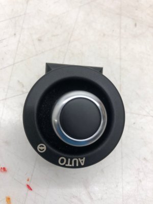 2017-2020 Land Rover Discovery Steering Wheel Adjustment Switch (Used OEM)