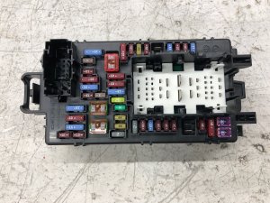 2021-2024 Chevrolet Tahoe Instrument Panel Junction Block Fuse Box (Used OEM)