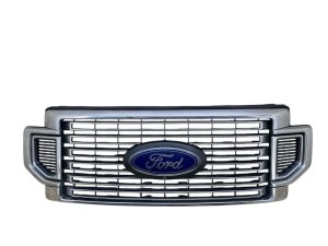 2020-2022 Ford F-550 Super Duty Chrome Front Upper Chrome Grille with Surround View Camera (Used OEM)