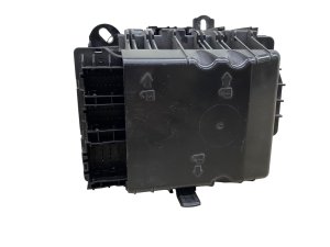2015-2020 Chevrolet Tahoe Cabin Fuse Box Junction Block (Used OEM)