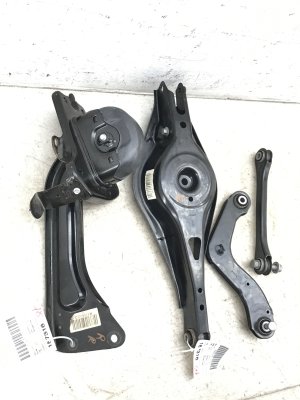 2019-2024 Volvo XC40 Suspension Control Arm Set - Rear, Right (Passenger) (Used OEM)