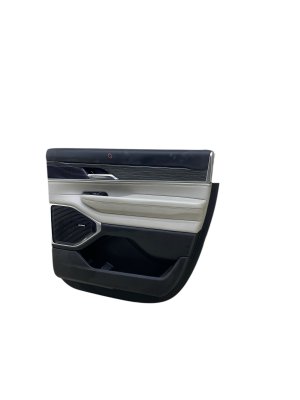 2022-2025 Jeep Wagoneer Gray Door Interior Trim Panel with Courtesy Lamp - Rear, Right (Passenger) (Used OEM)